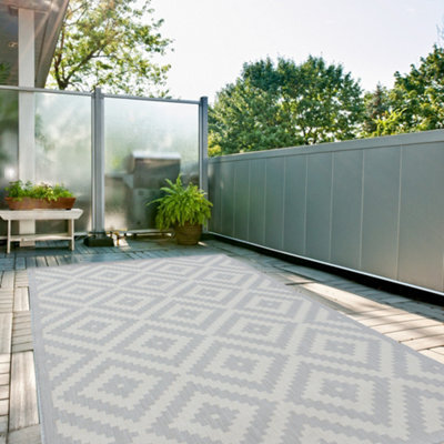 The Rugs Ecology Collection Outdoor Patio Garden Rug Grey Diamond Design Weatherproof Jet Washable 100G - image 1