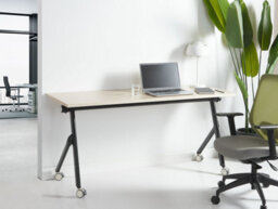 Beliani Foldable Office Desk Bendi Light Brown 160 Cm 60 Cm With Wheels - thumbnail 2