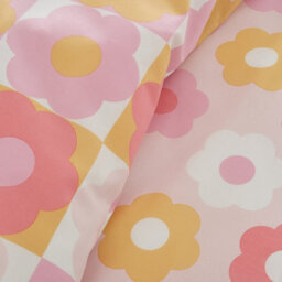 Catherine Lansfield Retro Daisy Reversible Duvet Cover Set With Pillowcases Pink - thumbnail 4