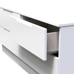 Messina Ready Assembled Matt White No Effect 4 Drawer Wide Chest (H)495mm (W)1100mm (D)390mm - thumbnail 3