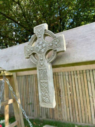 Burgess Celtic Cross Hanging Plaque Stone Garden Ornament Outdoor Statue Sculpture - thumbnail 3