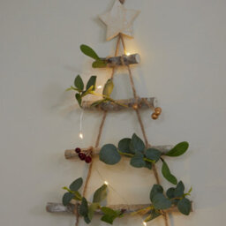 Dibor Traditional Mistletoe Berry Xmas Decor Christmas Tree Ladder Hanging Decoration - thumbnail 4