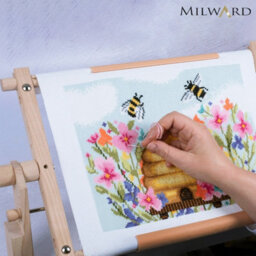 Milward Rotating Tapestry Frame - Beech Wood 38X30.5Cm Clip-On Frame For Needlecraft & Embroidery - thumbnail 8