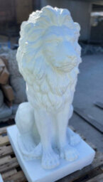 Pair Of White Large Proud Sitting Lions - thumbnail 4