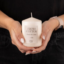 Marco Paul Small Scented Pillar Candle - Fresh Cotton - thumbnail 4