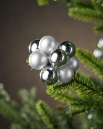 Werchristmas Silver Glass Berry Cluster Christmas Baubles, 10 Pack - thumbnail 3
