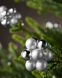 Werchristmas Silver Glass Berry Cluster Christmas Baubles, 10 Pack - thumbnail 2