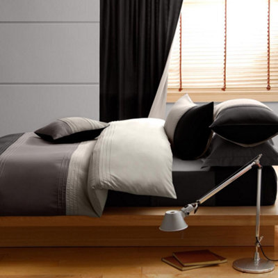 Catherine Lansfield Synergy Black Duvet Cover & Fitted Sheet Set - Single Bed - image 1