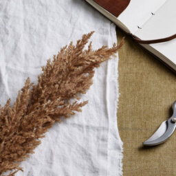 Taupe  Faux  Dried  Pampas  Grass  Stem - thumbnail 2