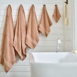 Deyongs Egyptian Embrace Egyptian Cotton Bathroom Towels 550Gsm Fluffy, Soft & Absorbent - thumbnail 2