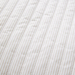 Catherine Lansfield Stripe Quilted Reversible 220X230Cm Bedspread Natural - thumbnail 3