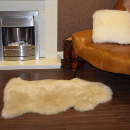 Fenland Sheepskin Fenland Indoor Single Australian Real Sheepskin Rug - Beige (90 Cm X 60 Cm) - thumbnail 1