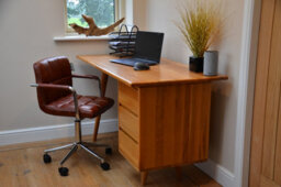 Lakeland Furniture Bahama Vintage Brown Faux Leather Chrome Base Office Chair - thumbnail 5