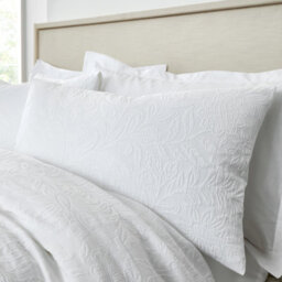 Bianca Fine Linens Fleur Matelasse Jacquard 200 Thread Count Cotton Duvet Cover Set With Pillowcases White - thumbnail 2
