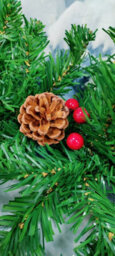Premier Decorations Limited Artificial Christmas Garland Red Berry & Pine Cones Green Garland 2.7M - thumbnail 4