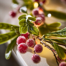 Dibor Luxury Hambledon Berry Table Decoration Christmas Garland 160Cm - thumbnail 5