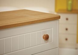 Vittoria Ready Assembled Matt Cream Oak Effect 3 Drawer Desk (H)795mm (W)540mm (D)540mm - thumbnail 2