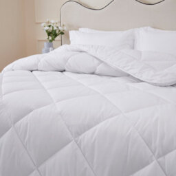 Groundlevel 500Gsm Hotel Quality Wool Blend Duvet - thumbnail 3