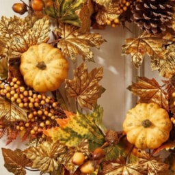 Garden Greatness Decorative Autumn Cones And Berries Wreath - thumbnail 2