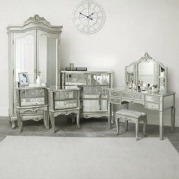 Melody Maison Silver Mirrored Double Wardrobe, Chest Of Drawers, Large Dressing Table Set & Bedside Tables - Tiffany Range