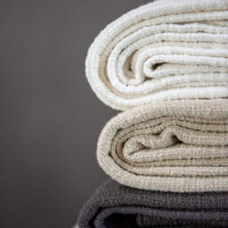 Nielsen Avivo Large Cotton Throw Blanket - White - thumbnail 4