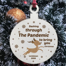 Red Ocean Dashing Through The Pandemic Wood Bauble Christmas Tree Decoration Gift - thumbnail 3