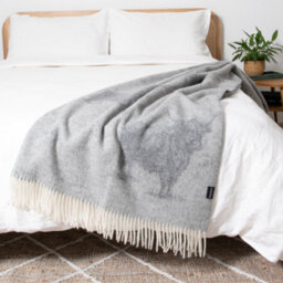 Native Natural Highland Cow Grey Wool Blanket - thumbnail 3
