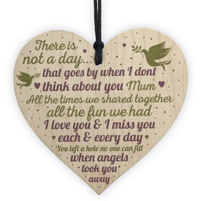Red Ocean Mum Memorial Bauble Christmas Tree Plaques Wooden Heart Decoration Sign Gift - image 1
