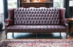 Chesterfield 4 Seater Buttoned Seat Sofa Antique Oxblood Leather In Queen Anne Style - thumbnail 4