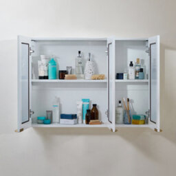 Homestylestore 900 X 650mm White Wall Mounted Mirrored Door Bathroom Cabinet And Brushed Brass Finger Pull Handles - thumbnail 2