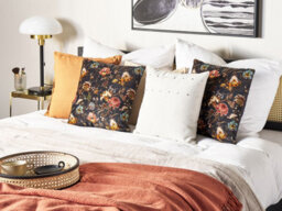 Beliani Throw Cushion Ramonda Velvet 45 X 45 Cm Multicolour Floral Pattern - thumbnail 2