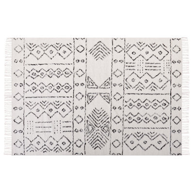 Beliani Aztec Wool Area Rug 140 X 200 Cm - Off White & Black Low Pile - image 1
