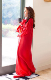 Snug Rug Cosy Sleeved Fleece Blanket With Sleeves And A Handy Pouch Pocket - Red - thumbnail 4