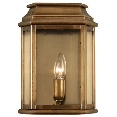 Stylish Outdoor Ip44 Wall Light In Aged Brass With Led E27 Socket