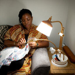 Daylight Anita Table Lamp Led Crafting Lamp With Magnifier & 3 Colour Temperatures - thumbnail 5