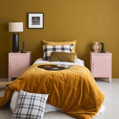 Sweeek - Set Of 2 Industrial Bedside Tables 1 Door Soho Pink 38X38X57 Cm - image 1