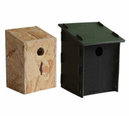 Buttercup Farm Eco Small Bird Box With 25mm Hole - Recycled Ldpe Plastic/wood - L17 X W17 X H26 Cm - thumbnail 3
