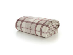 Deyongs Hounds Check Throw Burgundy 140X180Cm Soft Blanket - thumbnail 2