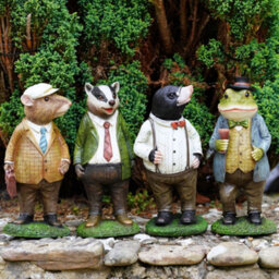 Wind In The Willows Figures Set 4 Resin Garden Ornament Mr Toad Badger Mole Rat Ro-140/141/142/143 - thumbnail 1