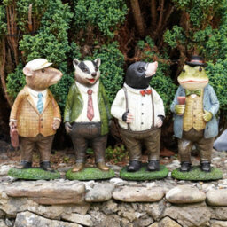 Wind In The Willows Figures Set 4 Resin Garden Ornament Mr Toad Badger Mole Rat Ro-140/141/142/143 - thumbnail 2