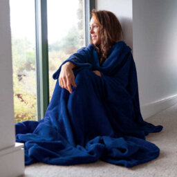 Navy Snug Rug Deluxe Blanket With Sleeves Luxury Cosy Super Soft Coral Fleece Fabric Long Oversized Pouch Pocket Adults - thumbnail 1
