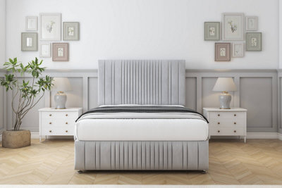 "Comfort The Foxy Silver Naples Divan Bed Set 4 Drawers - 26"" Strutted & 12"" Footboard 4' Small Double" - image 1