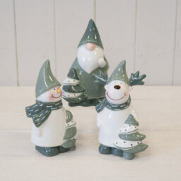 Satchville Nordic Green Reindeer With Christmas Tree - thumbnail 2