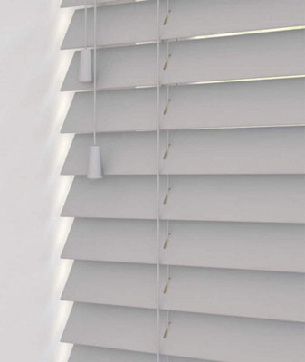 Caecus Blinds Faux Wood String Venetian Blind 50mm Slats  Light Grey 75Cm Width X 120Cm Drop - image 1