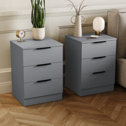Lassic Vida Designs Trega 4 Piece Bedroom Set (3 Drawer Bedside Chest X2, 5 Drawer Chest, 2 Door 2 Drawer Wardrobe) Grey - thumbnail 4