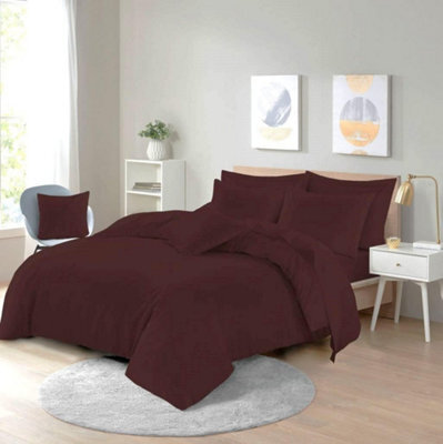 Homes & Linen Easy Care Poly-Cotton Plain Dyed Duvet Cover Set