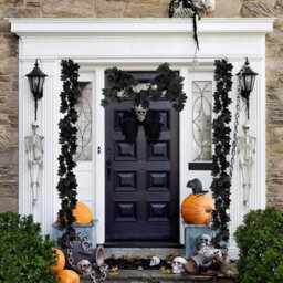 Sepikey 2Pcs Black Maple Leaf Garland Halloween Artificial Fall Leave Vines For Haunted House Mantel Wall Door Halloween Party Decoration - thumbnail 7
