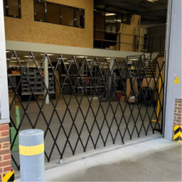 Burbage Iron Craft Safta Single Metal Expanding/retractable Security Gate Barrier Grille Up To 840mm Wide X 1900mm High Black - thumbnail 4