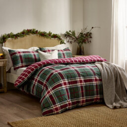 Wylder Braemar Check Soft Brushed Cotton Berry/pine Duvet Cover Set, Single - thumbnail 1