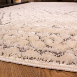 Loomed Chic Grey White Border Diamond Geometric Plush Scandi Area Rug 200X290Cm - thumbnail 3
